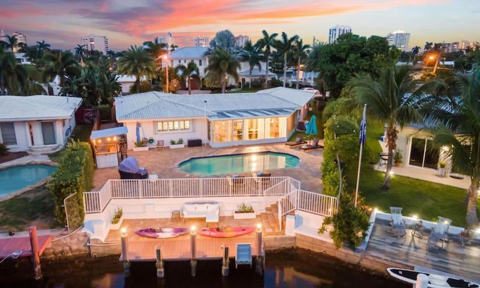 Pompano Isles House | Adorable house with Amazing water front of canal
