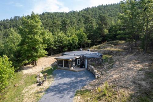 Stanley House | Adults Only - Secluded Mountainside Dome Retreat