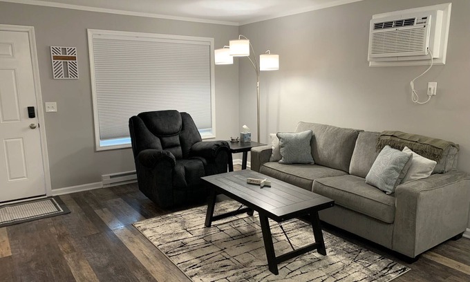 Holly Apartment | Adventure Acres- Suite A5