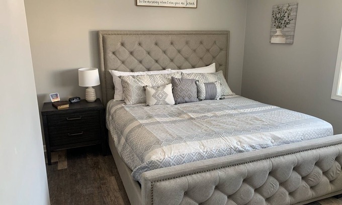 Holly Apartment | Adventure Acres- Suite C2