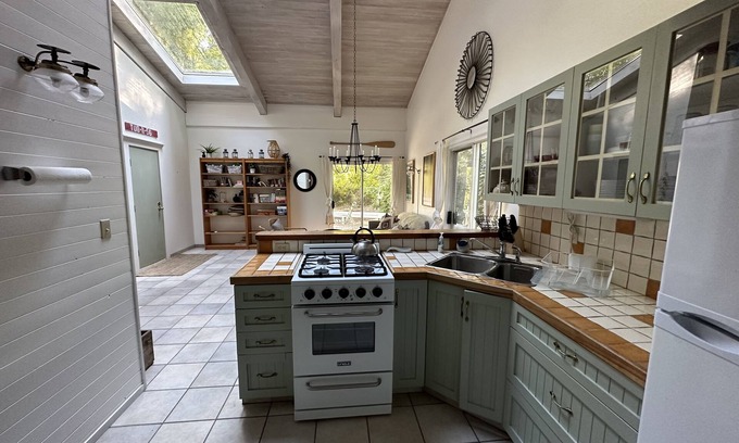 Savary Island Cabin | Adventure awaits on Savary Island!