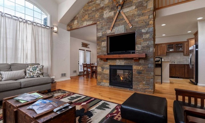 Driggs House | Adventure Basecamp of Teton Valley | Fireplace, Bunk Beds, Aspen Forests and Skiing Nearby