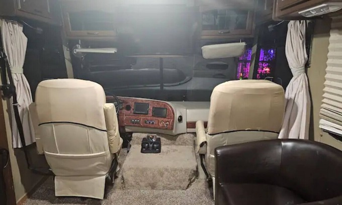 Chesapeake City House | Adventure Mobile