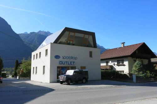 Unterlaengenfeld Villa | aeki LOFT