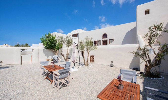 Pyrgos House | Aenaon Estate 1896 by K&K - Alcestis Suite