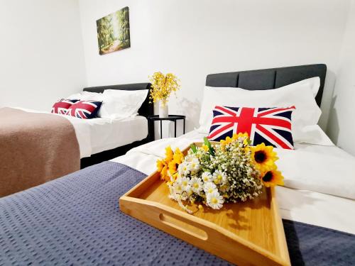 Petaling Jaya Apartment | Affordable 9 Guest SEGI Kota Damansara Tropicana Thomson Hospital Giza Mall Tropicana Mall Ikea The Curve One Utama