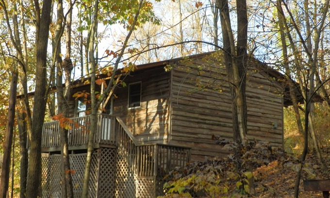 Huntingdon Cabin | Affordable cabin near Raystown Lake, minutes from Seven Points & Allegrippas Tr