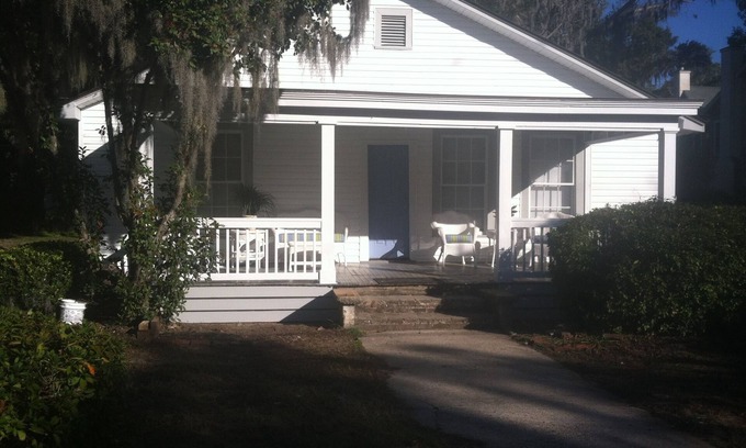 Port Royal Cottage | Affordable Cottage close to Parris Island gate