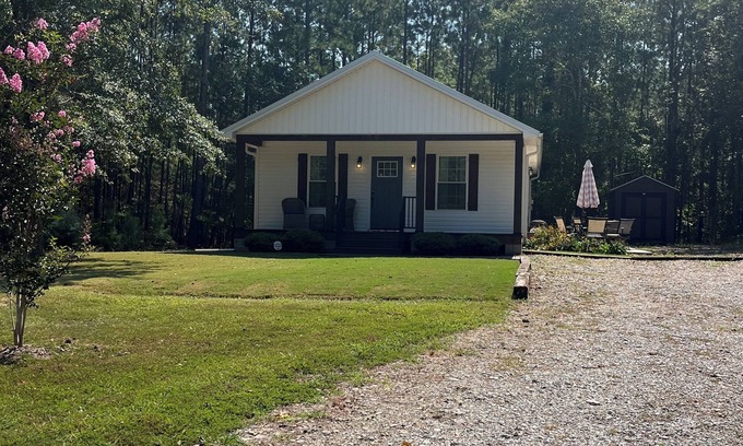 Abbeville County Cottage | Affordable Luxury/Quiet/2 min to Erskine College & The Renaissance