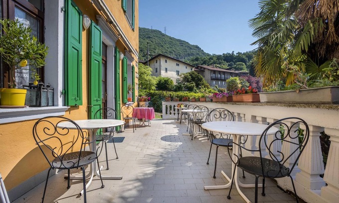 Canale di Tenno Apartment | Agritur Tenno Appartamentino with Mountain View & Balcony