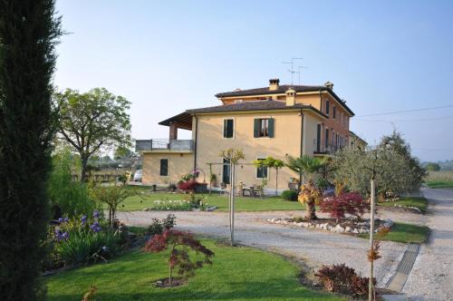 Castelnuovo del Garda House | Agriturismo Corte Albarel