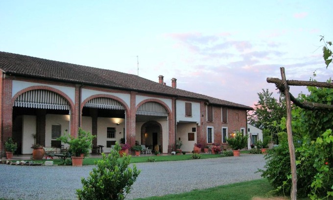 Castelvetro Piacentino House | Agriturismo Campass