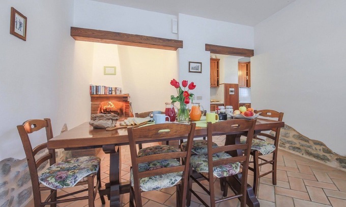 Lisciano Niccone Other | Agriturismo Lisciano Niccone, with pool and spa, Apartment Granaio