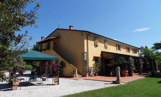 Vecchiano House | Agriturismo Spazzavento