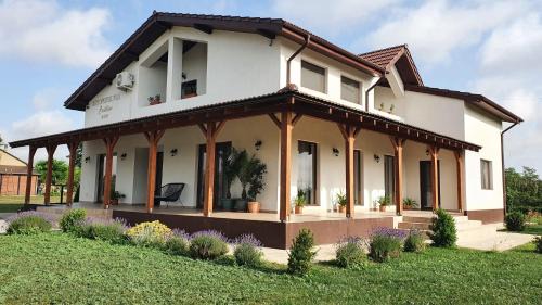 Razim Lake House | Agropensiunea Cristian