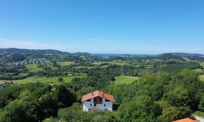 Lasarte-Oria House | Agroturismo Kostegi