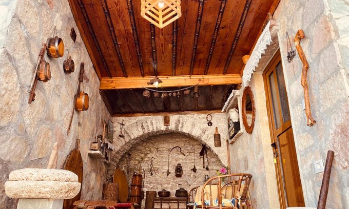 Gjirokaster Hotel | Ahmetaj Guest House