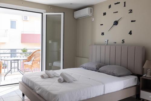 Agios Dimitrios Apartment | AIOLOS LUXURY agios dimitrios center apartment 4