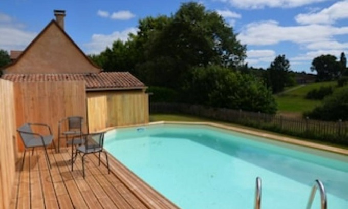 Saint-Julien-de-Crempse House | Air-conditioned, garden, private heated pool, pets welcome.