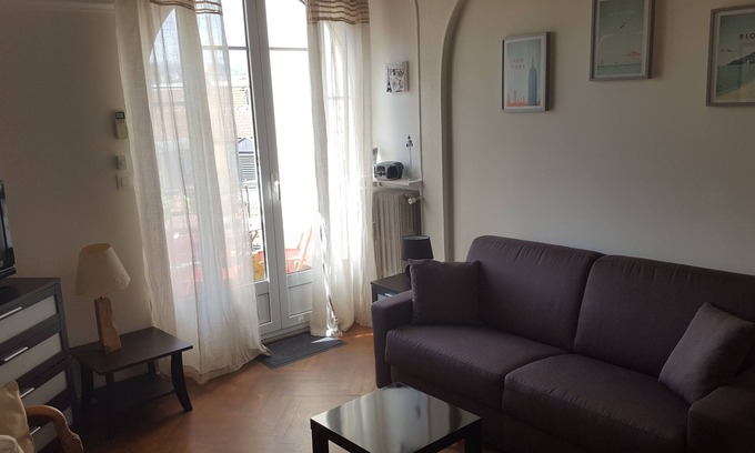 Thiers Apartment | Air-conditioned art deco studio in the heart of Nice, in the musician district and on the edge of the Golden Square
