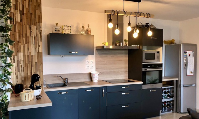 Alenya Apartment | Air-conditioned, bright and secure apartment 5 minutes from the beach!