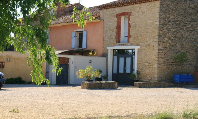 Monteux Apartment | Air-conditioned cottage with pool at Mas de la restanque