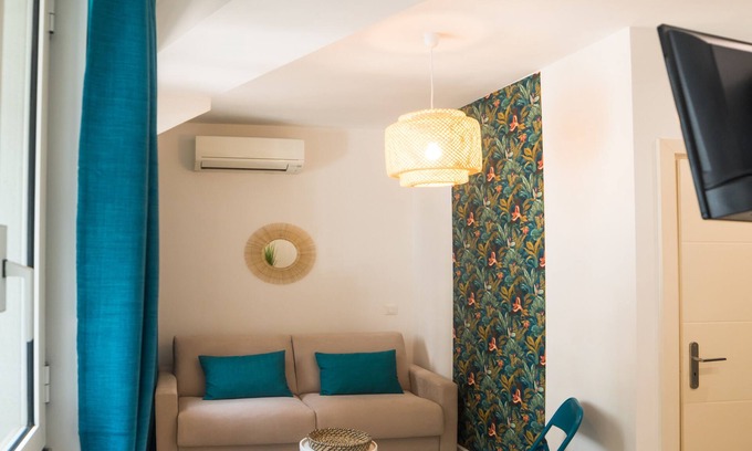 Fabron Apartment | Air-conditioned studio in Fabron