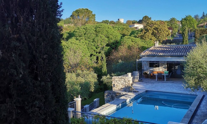 Vezenobres House | Air-conditioned villa with panoramic view and swimming pool.