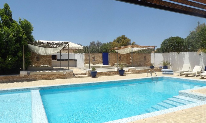 Bou Mkila Villa | Air-conditioned villa with private pool 15 minutes from the beaches