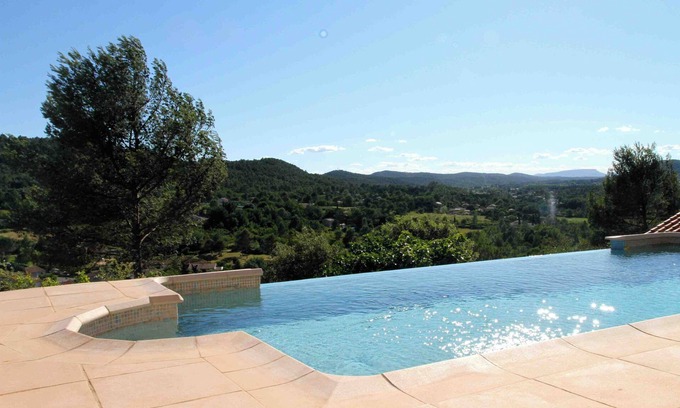 Le Val Villa | Air-conditioned villa with swimming pool Pets welcome