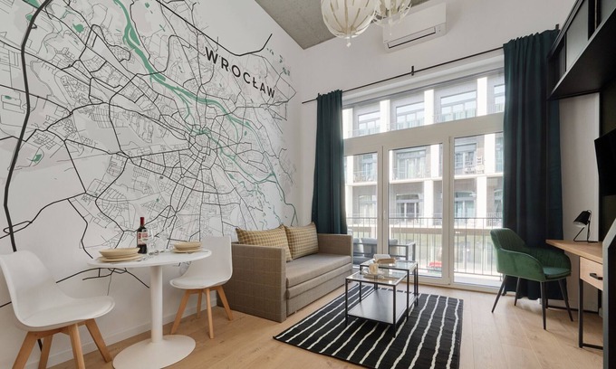 Fabryczna Apartment | Airport Apartments Zarembowicza 33 | Airconditioning, mezzanine