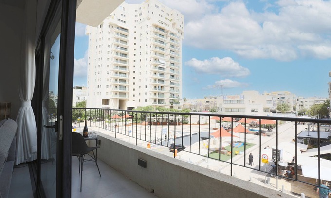 Old North Apartment | AirTLV-Bazel Apartment With Balcony