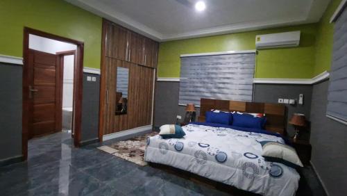 Nungua Cabin | AkaPalace