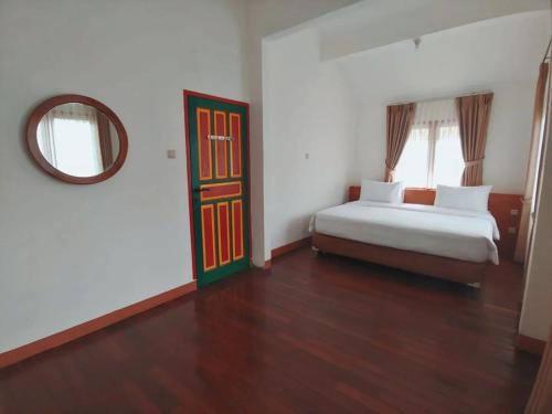Megamendung Resort | Akuja glamping room resto by VIBHM