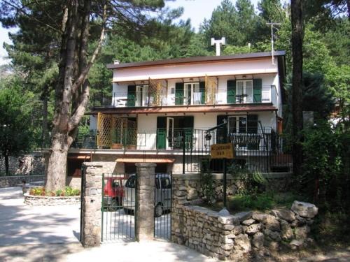 Villaggio Monte Faito Bed & Breakfast | Al Castagno