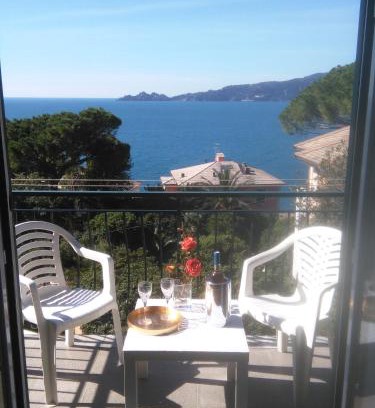 Zoagli Apartment | AL MARE DAVANTI A PORTOFINO - BY THE SEA IN FRONT of PORTOFINO