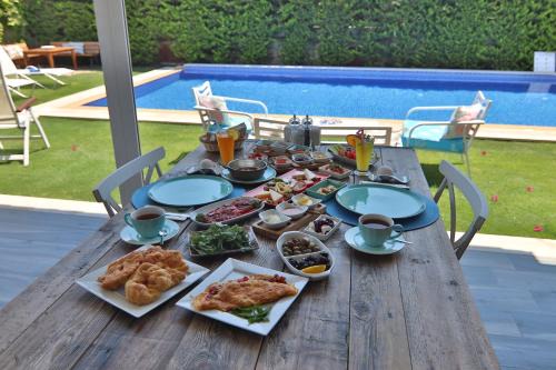 Hacımemis Hotel | Alacaat Otel