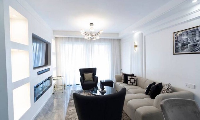 Kilimani Apartment | ALBA 1BR Retreat with Pool & Gym near Yaya Center