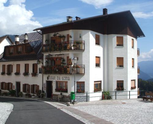 Forni Avoltri Hotel | Albergo Bar Ristorante Da Gina
