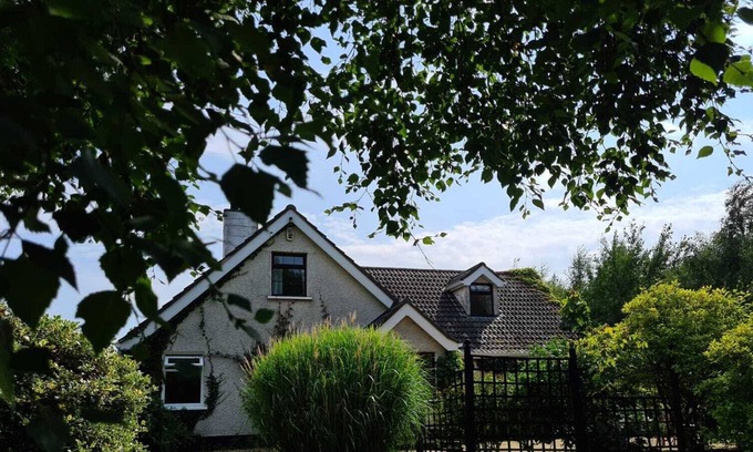 Crumlin House | Aldergrove Cottage