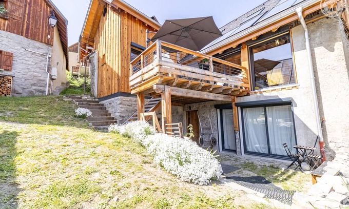 Montricher-Albanne House | ALESINA - MONTRICHER ALBANNE