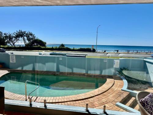 Alexandra Headland Apartment | Alex Beach Apartment