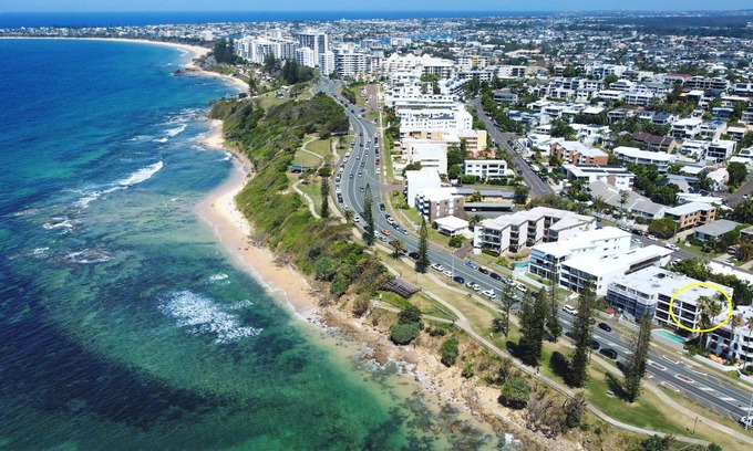 Sunshine Coast Apartment | Alex Heads, Prime Location, Stunning Views