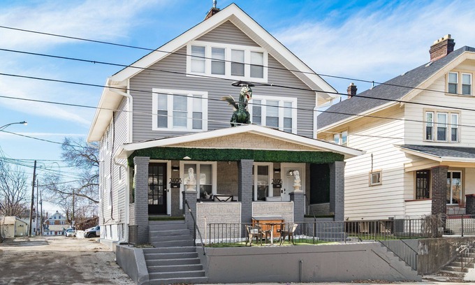 Glen Echo House | Alexandria - SOHUD Home w/arcade near OSU & Historic Crew Stadium