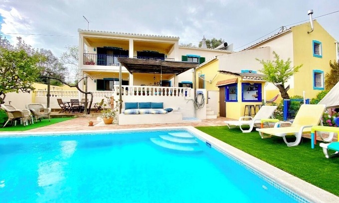 Varejota House | Algarve Entire House, Private Pool & Amazing Views, Your Private Retreat in the Algarve