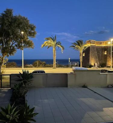 Villaricos Apartment | Algo diferente frente al mar