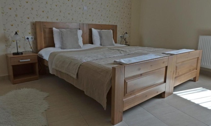 Kalocsa Bed & Breakfast | Alice Panzió Gold