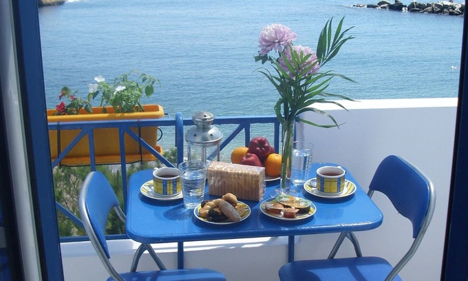 Ikaria Apartment | Alkistis Cozy by The Beach Apartment in Ikaria Island Intherma Bay - 2nd Floor