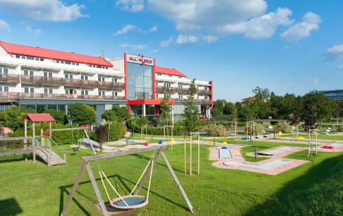 Lutzmannsburg Hotel | All in Red Thermenhotel