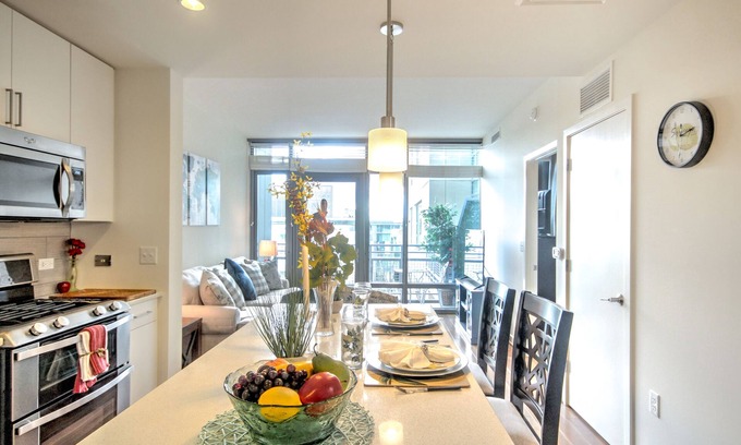 Reston Apartment | All inclusive 1Bd 1Bth Apt, steps away from metro & dining. Dulles IAD & 66 .